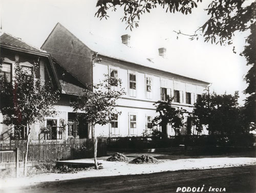 Škola v&nbsp;roce 1934