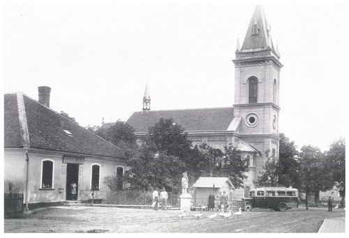 Kostel v&nbsp;roce 1935